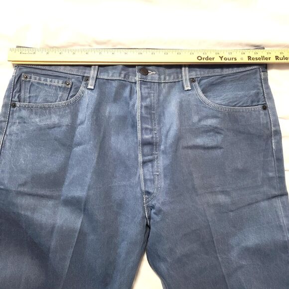 Levi 501 Mens Jeans Blue Size 40x32 100% Cotton Button Fly Closure Pockets - Picture 3 of 11